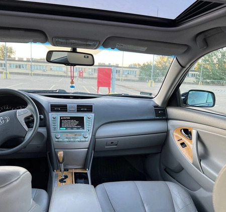 Toyota Camry cena 25000 przebieg: 127900, rok produkcji 2007 z Warszawa małe 56